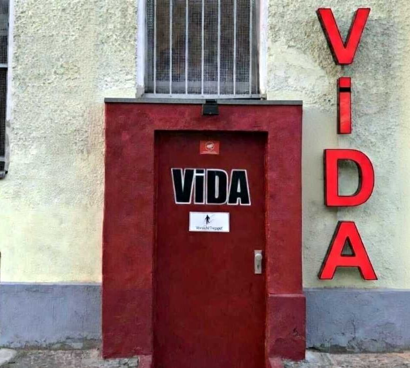 Eingang des Bordell Vida in Berlin-Kreuzberg