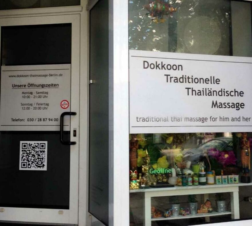 Eingang der Dokkoon Thaimassage in Berlin Mitte