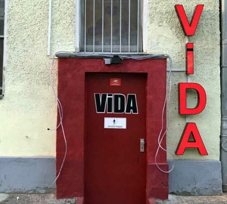 Eingang des Vida in Berlin-Kreuzberg